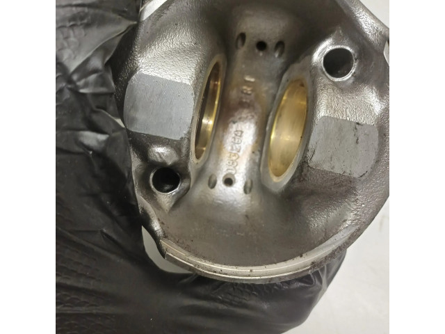 Píst 0832GA   Audi A7 S7 4K8  pro naftový motor 3.0  