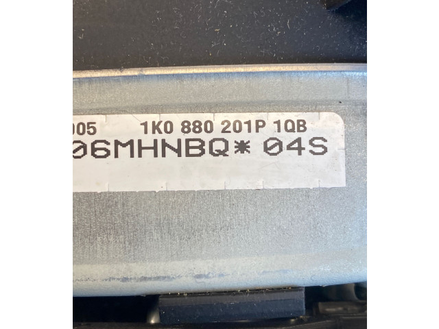 Подушка безопасности водителя 1K0880201P Volkswagen Golf Plus