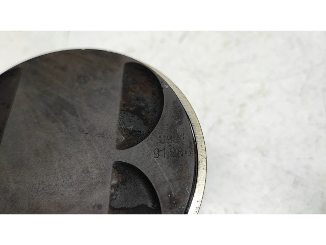 Píst 09J1, 91986   BMW X5 E53  pro benzínový motor 4.4 N62B44A 