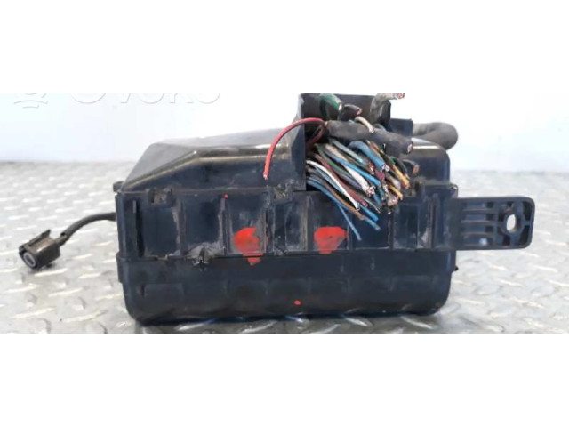 Блок предохранителей 9120027890   Hyundai Coupe    