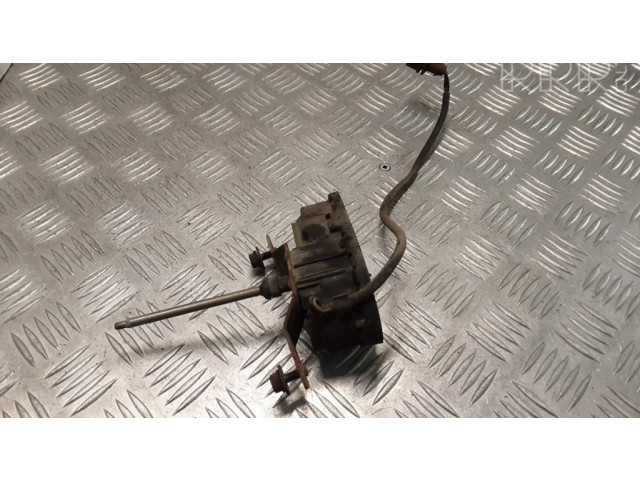 Моторчик стеклоочистителя 9178872    Volvo V70