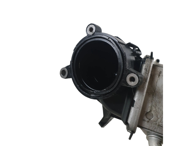 Интеркулер  8641466   Volvo XC90 