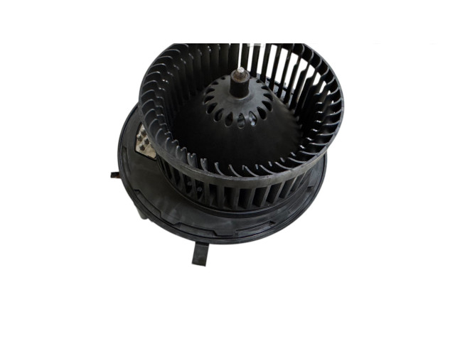 Вентилятор печки    5Q1819021E, 0130115576   Volkswagen e-Golf