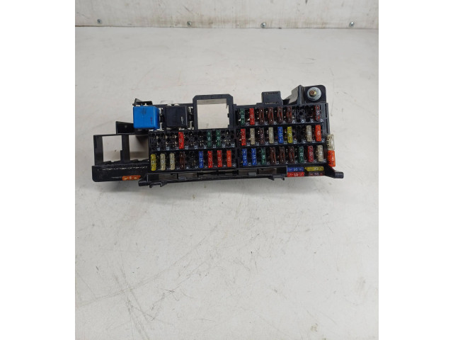 Pojistková skříňka Mercedes-Benz Vaneo W414 2002