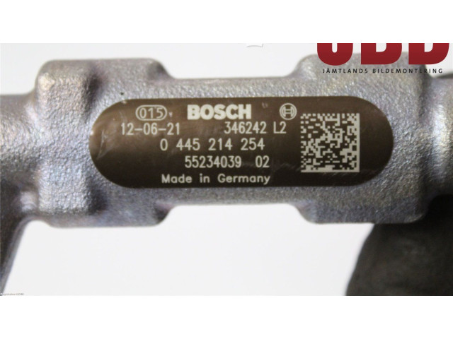 Топливная рампа 46337642, 0445214254 Fiat Freemont для двигателя 939.B5.000