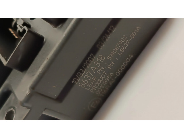 Блок предохранителей 8637A318, 519087902 Citroen C-Crosser