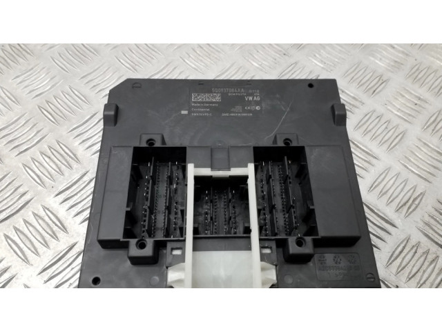 Блок комфорта 5Q0937084AA Skoda Octavia Mk3 (5E)