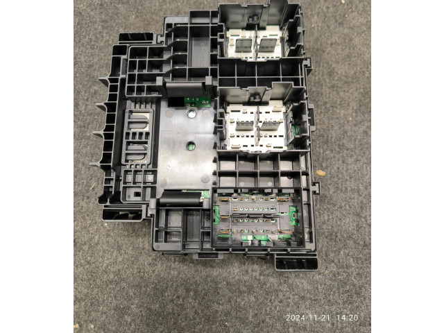 Блок предохранителей 68460093AC, 099300232A6   Jeep Grand Cherokee WL    