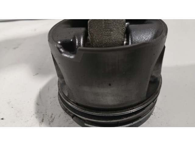 Поршень с шатуном 1741 BMW X5 E70 для дизельного двигателя 3.0