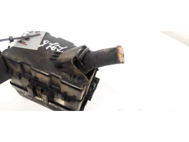 Блок предохранителей     Hyundai Sonata    