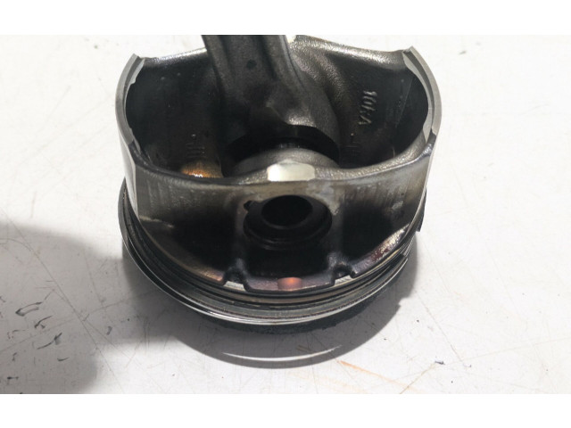 Píst F12XHT, 1654514180 Opel Corsa F