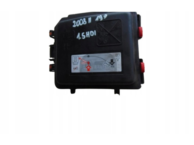 Блок предохранителей Peugeot 2008 II