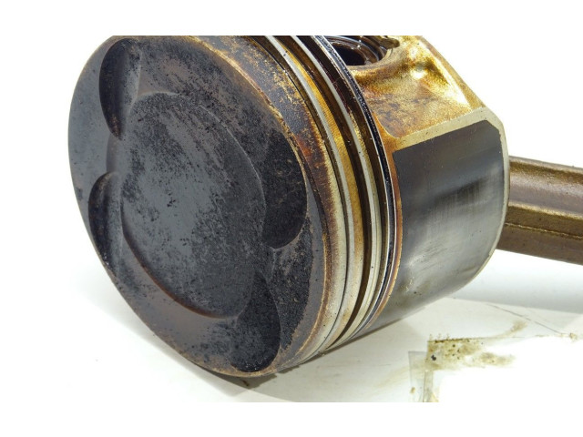  Поршень с шатуном  AYL  Ford Galaxy  