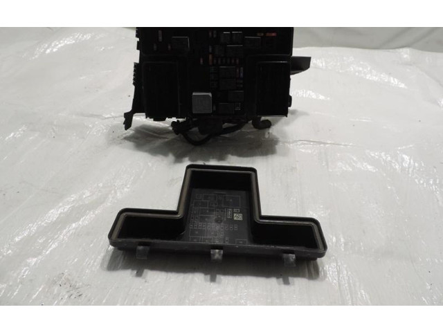 Pojistková skříňka F2GT-14A067-MF Ford Edge II 2015