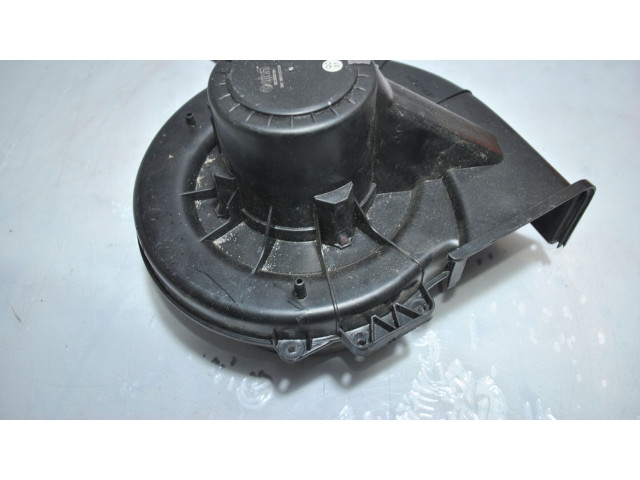 Вентилятор печки 6Q1820015H Skoda Fabia Mk1 (6Y)