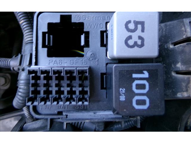 Блок предохранителей Audi A3 S3 8L