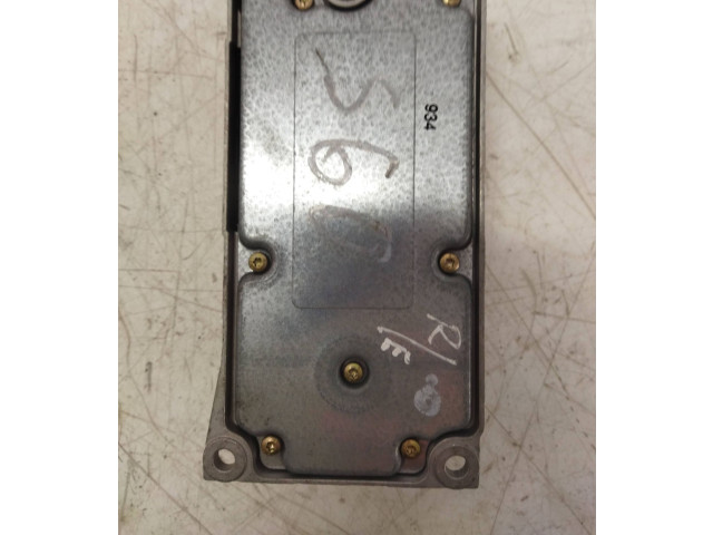 Блок подушек безопасности 8651523 Volvo S60