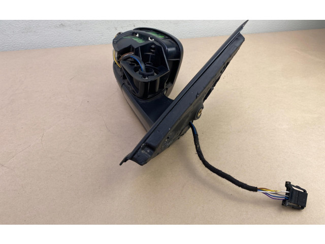 Зеркало электрическое Skoda Fabia Mk3 (NJ) 2015 - 2021 года