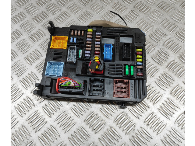 Блок предохранителей 9855665080   Peugeot 2008 II    