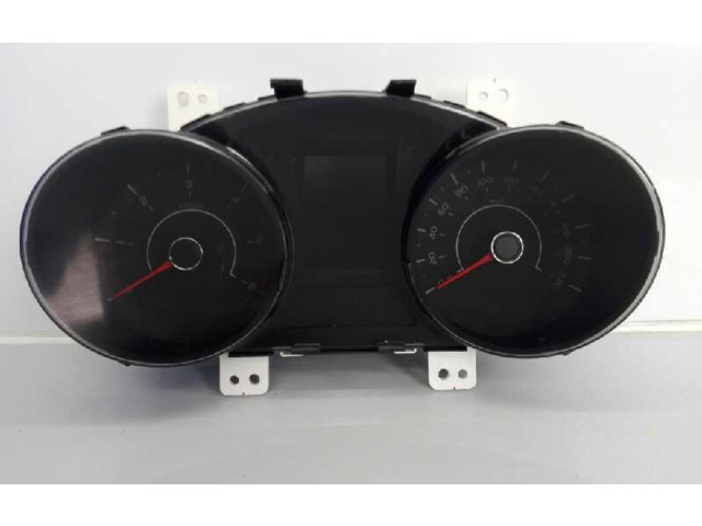 Přístrojová deska  SsangYong Tivoli 2017 8021035100, 63211701200276  