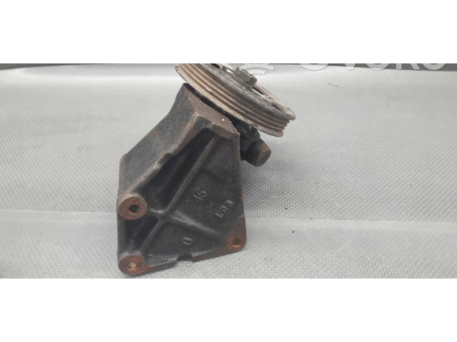 Píst 4911052Y00 Nissan Sunny