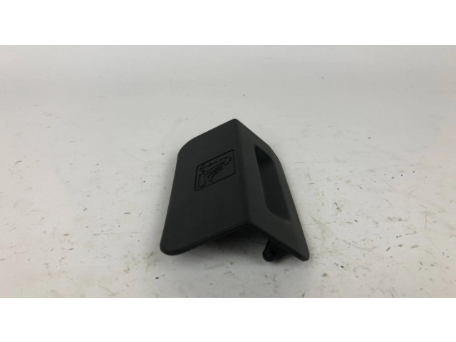 Другая деталь салона