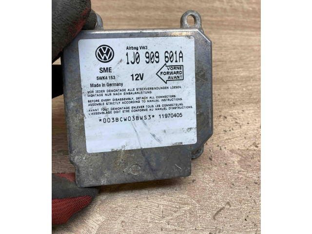 Блок подушек безопасности 1J0909601A Audi A3 S3 8L