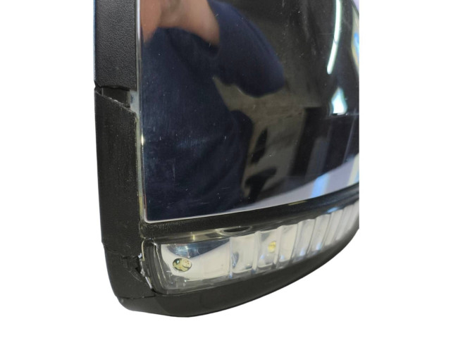 Зеркало электрическое Jeep Grand Cherokee 2010 - 2021 года