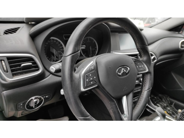 Руль Infiniti QX30