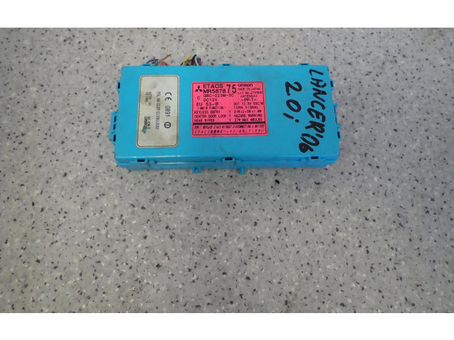 Блок предохранителей MR587875 Mitsubishi Lancer