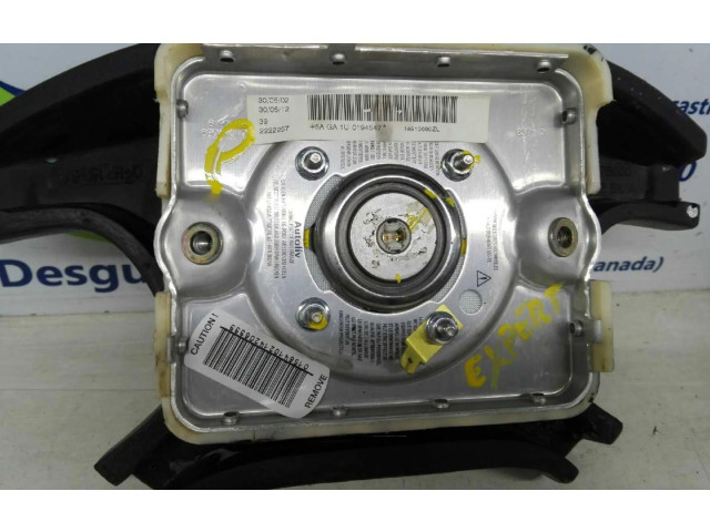 Подушка безопасности водителя    Peugeot Expert