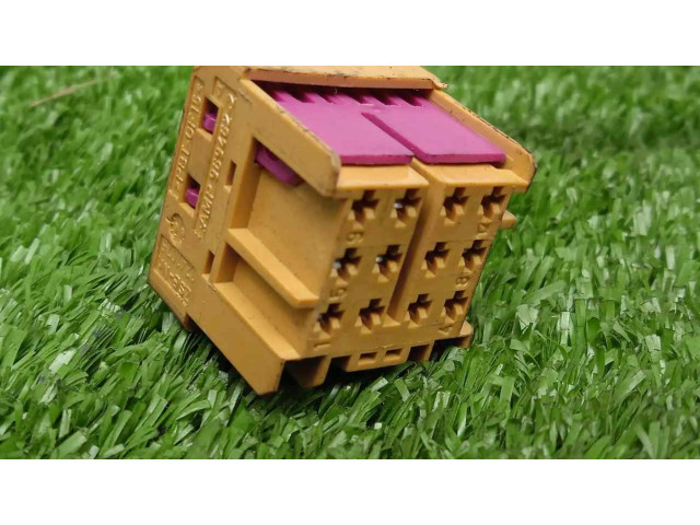 Zpětné zrcátko Seat Ibiza II (6k) 2002 ELECTRICO-5.PINES, GRIS