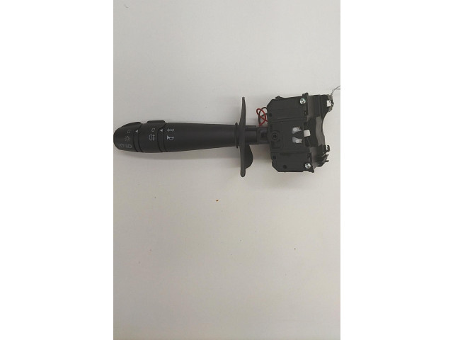 Ручка поворотов/ фонарей Dacia Sandero 2008 - 2012 года 6001551360