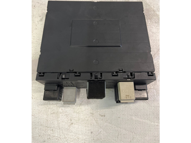 Блок предохранителей 3C0937049E, 28022870 Volkswagen Golf Plus