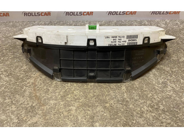 Панель приборов 8673263, 8673802 Volvo V70