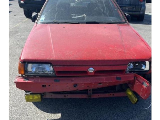 Zpětné zrcátko Nissan Sunny 1990