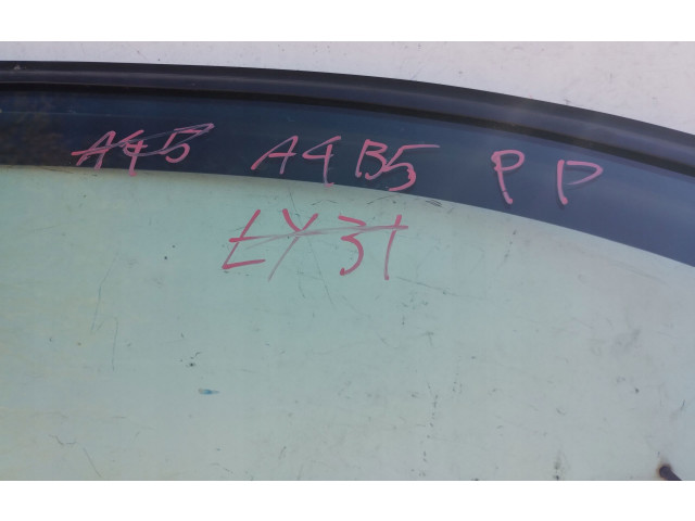 Форсунка Audi A4 S4 B5 8D