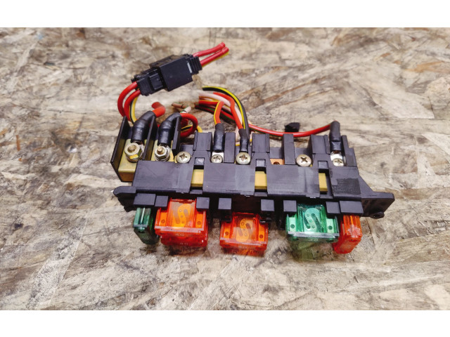 Блок предохранителей 1405450101   Mercedes-Benz S W140    