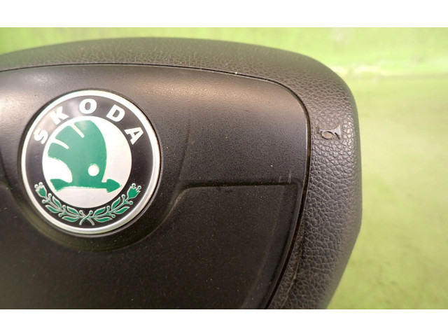 Подушка безопасности водителя 5J0880201K Skoda Octavia Mk1 (1U)