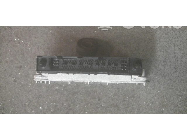 Блок управления двигателя 8627757   Volvo V70