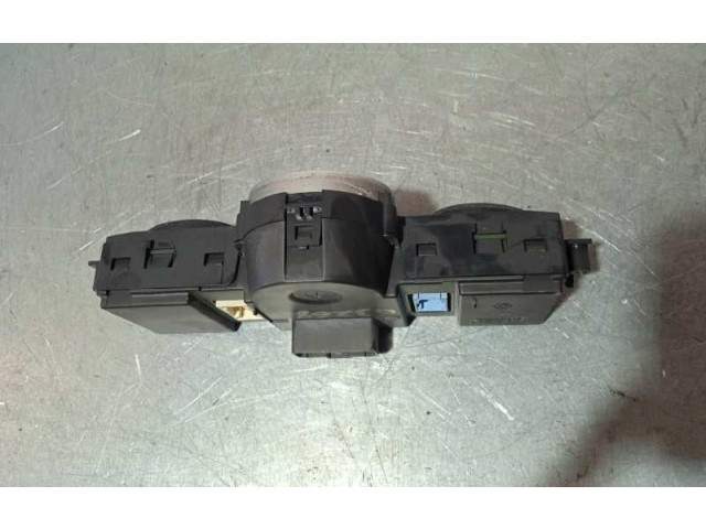 Блок управления климат-контролем 8200501465   Renault Scenic II   Grand scenic II