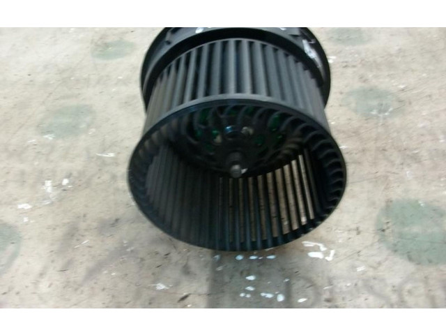 Вентилятор печки       Peugeot 107