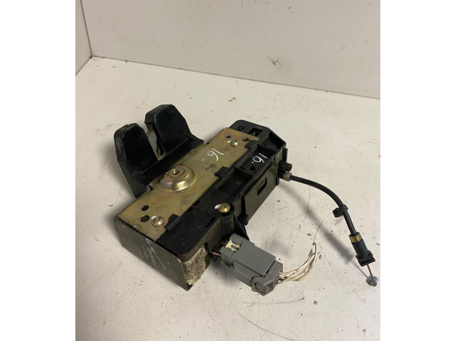 Замок багажника 30649102, 15373 Volvo XC90 2003 - 2006 года