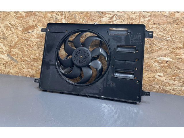 Вентилятор радиатора     6G918C607, 8240563    Volvo V70 