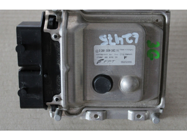 Блок управления двигателя 55252355, 0261S09352   Fiat 500L