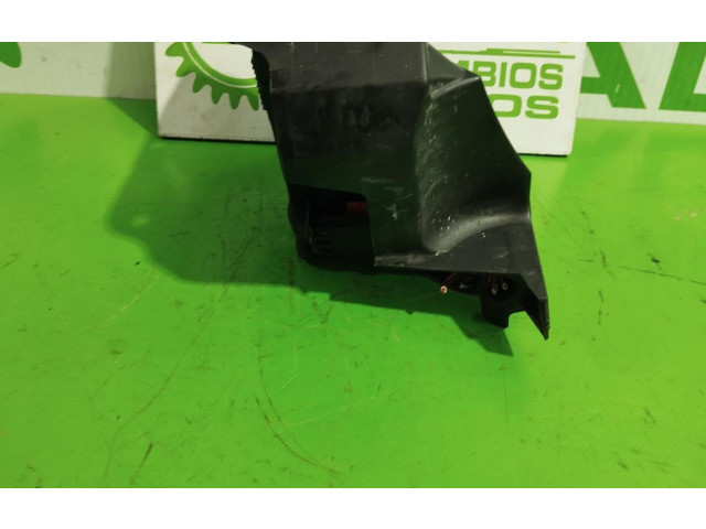 Блок предохранителей 8200306033 Renault Scenic II - Grand scenic II