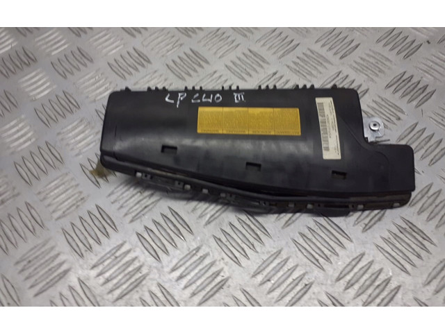 Подушка безопасности водителя 8200552394 Renault Clio III