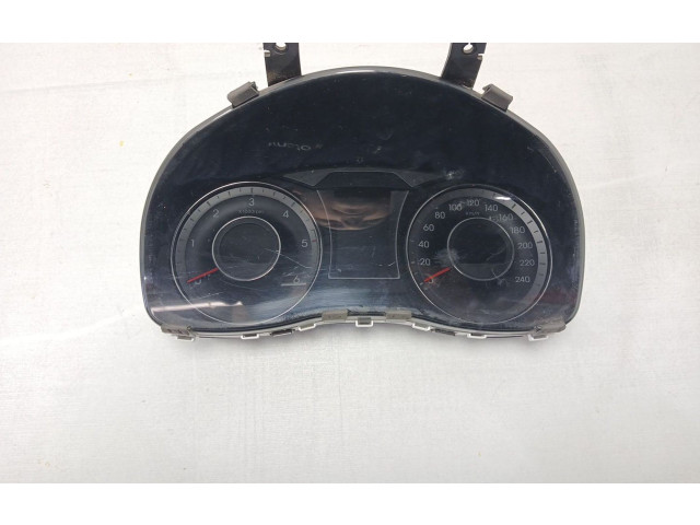 Přístrojová deska Hyundai i40 2018 940233Z560