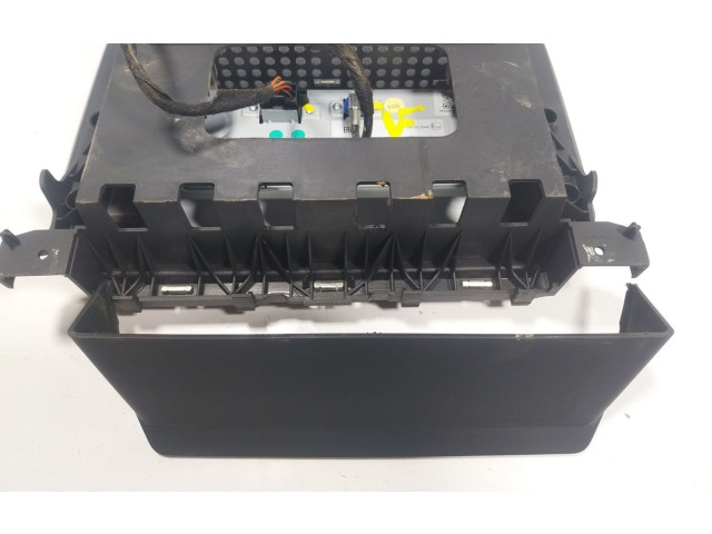 Дисплей       Chrysler Grand Voyager III