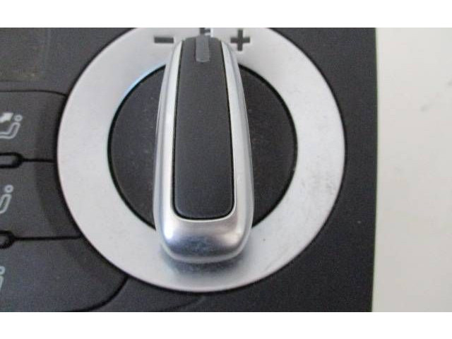 Блок управления климат-контролем 8U0820043E Audi Q3 8U